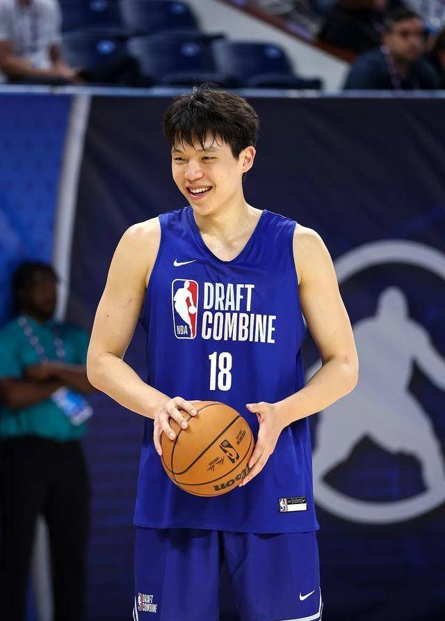 包含青岛俱乐部将全力支持杨瀚森在NBA的征程，感谢社会各界的祝福的词条