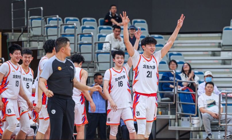 包含北大夺得队史第五冠、华侨大学亚军&清华季军的词条